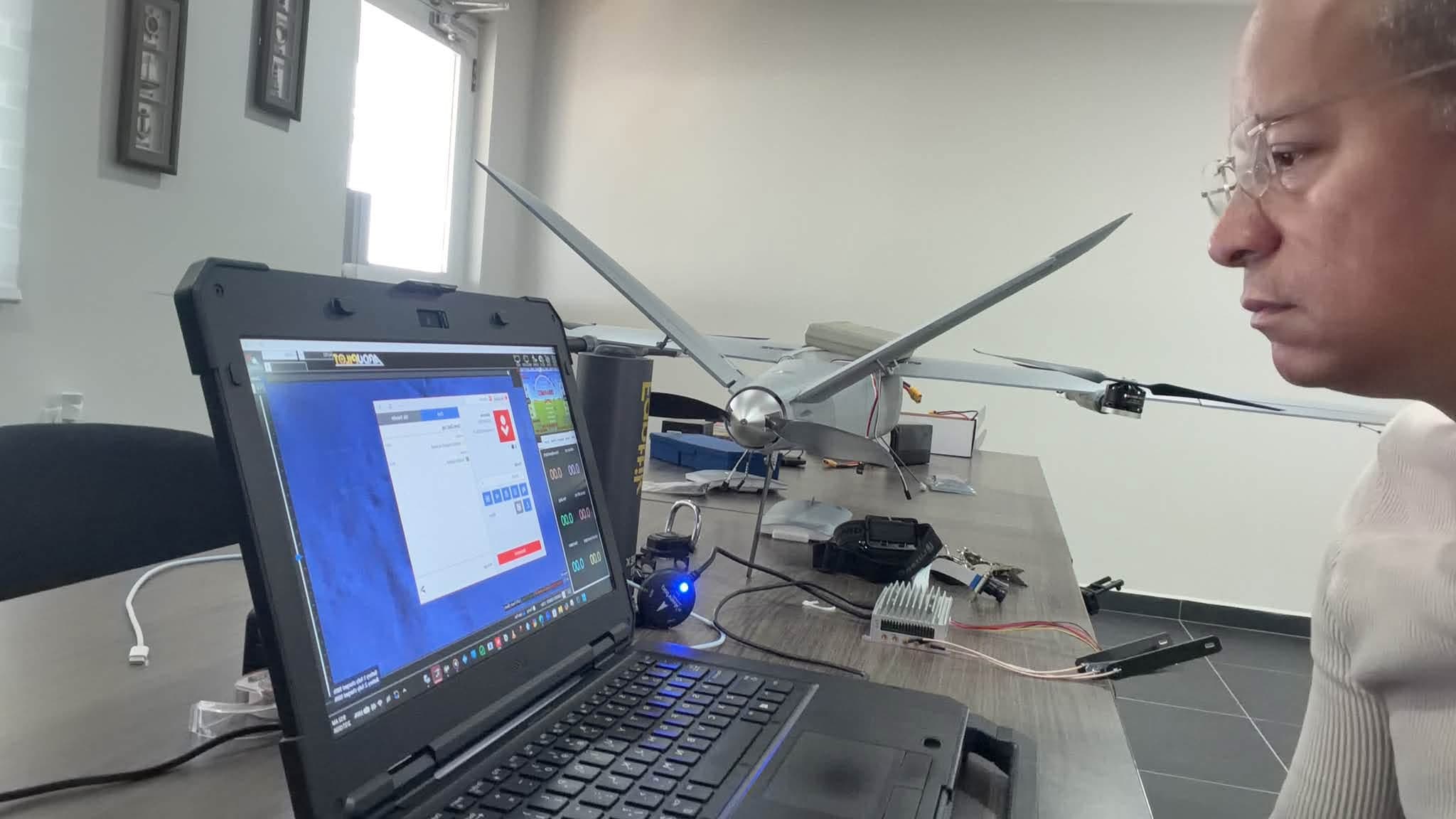 Fixed-wing UAV and field control equipment